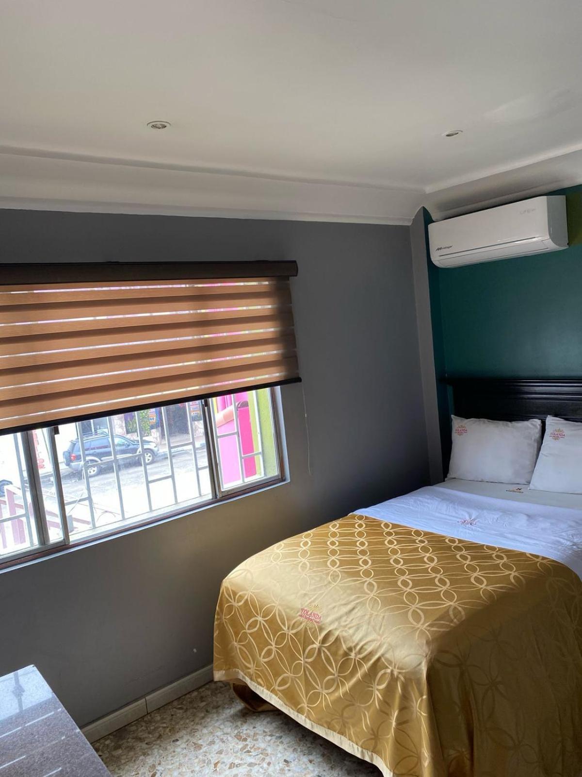 Hotel Yolanda ติฮัวนา ภายนอก รูปภาพ